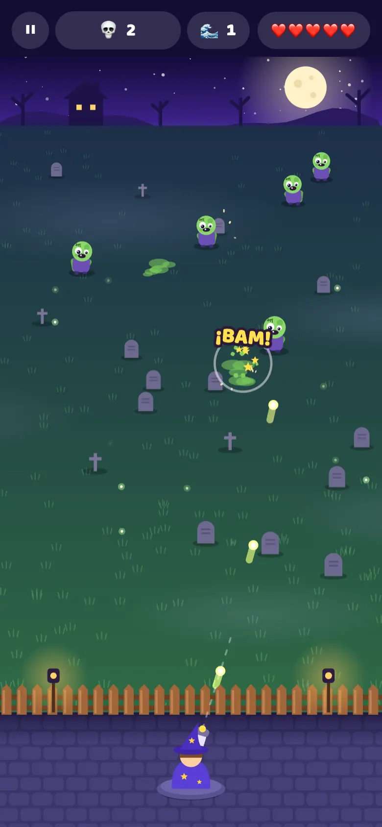 Monster Blaster en juego: Frena oleada tras oleada de zombis, murciélagos, fantasmas y calabazas divertidos.